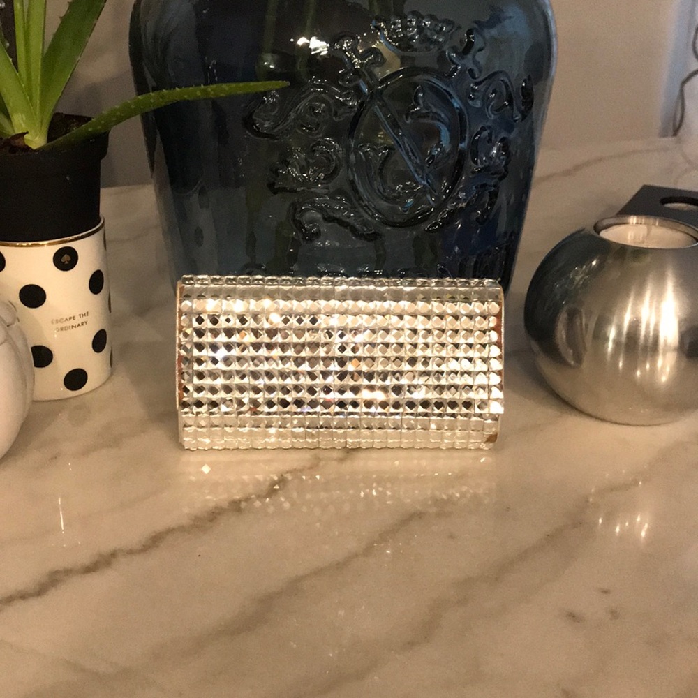 Cocktail clutch